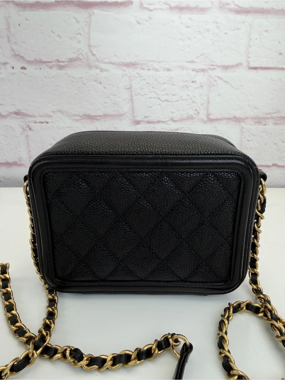 CHANEL Caviar Quilted CC Filigree Vanity Clutch With Chain Black